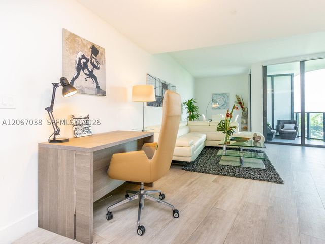 121 NE 34th St 1014, Miami, FL 33137