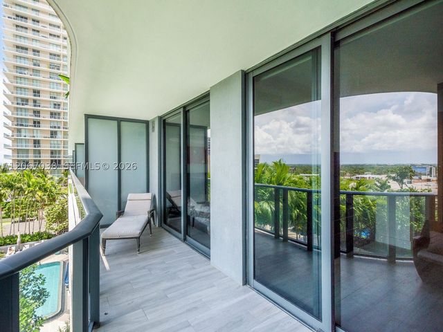 121 NE 34th St 1014, Miami, FL 33137