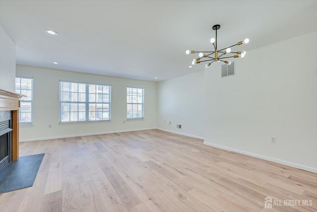 3 Kosmoski Terrace, Sayreville, NJ 08859