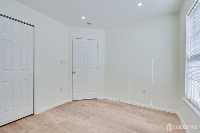 3 Kosmoski Terrace, Sayreville, NJ 08859