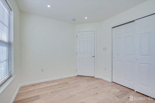 3 Kosmoski Terrace, Sayreville, NJ 08859