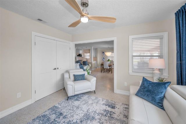 52 N PINE CIRCLE, Belleair, FL 33756
