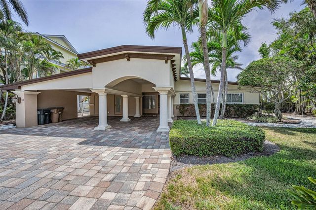 52 N PINE CIRCLE, Belleair, FL 33756