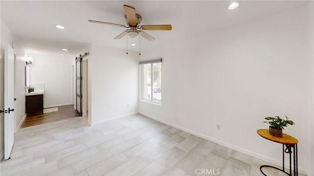 1030 W Macarthur Boulevard 10, Santa Ana, CA 92707