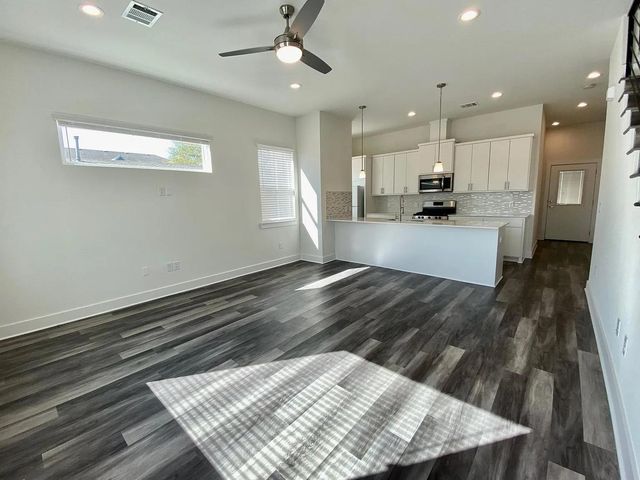 6102 Caddie ST A, Austin, TX 78741