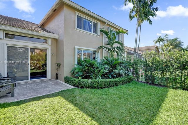 1062 SW 158th Ave, Pembroke Pines, FL 33027