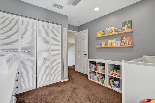 1062 SW 158th Ave, Pembroke Pines, FL 33027