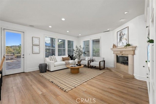 2 Aquila Way, Laguna Hills, CA 92679