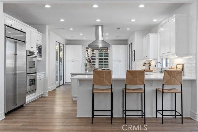 2 Aquila Way, Laguna Hills, CA 92679