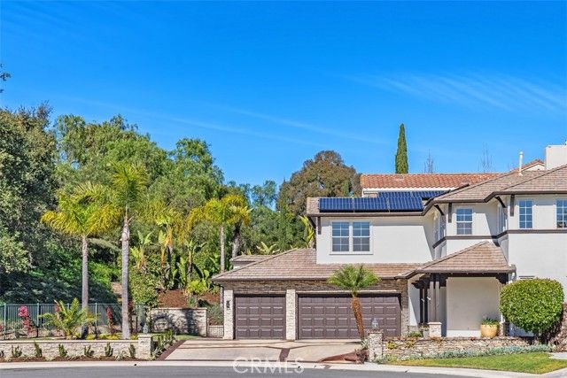 2 Aquila Way, Laguna Hills, CA 92679