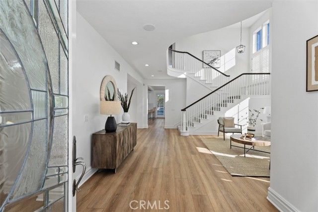 2 Aquila Way, Laguna Hills, CA 92679