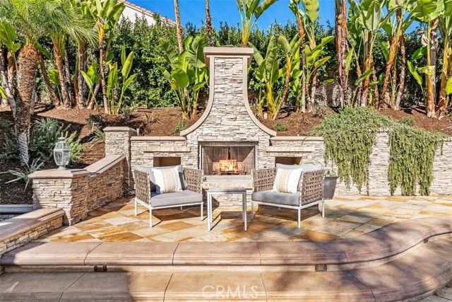 2 Aquila Way, Laguna Hills, CA 92679