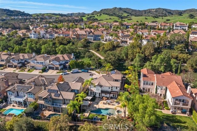 2 Aquila Way, Laguna Hills, CA 92679