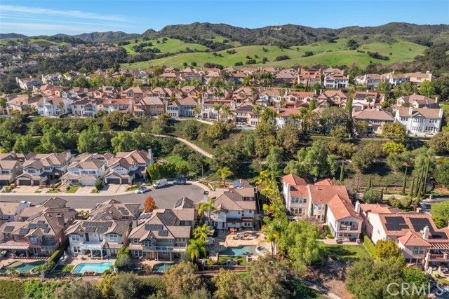 2 Aquila Way, Laguna Hills, CA 92679