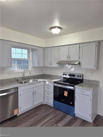 1504 Heathrow DR, Virginia Beach, VA 23464