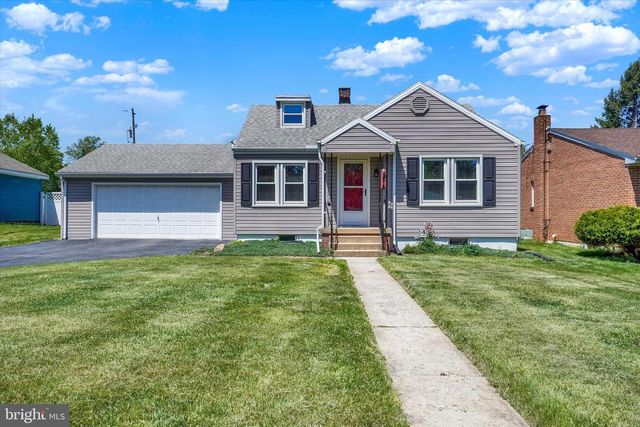 1919 ORANGE ST, York, PA 17404