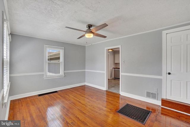 1919 ORANGE ST, York, PA 17404