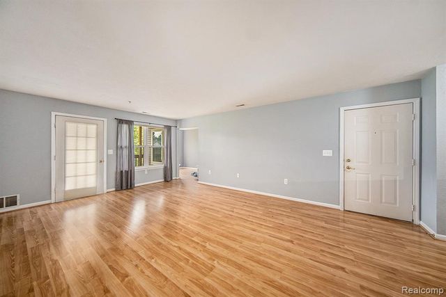 1307 Millbrook Trail, Ann Arbor, MI 48108