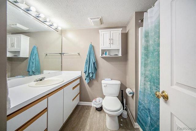 1307 Millbrook Trail, Ann Arbor, MI 48108