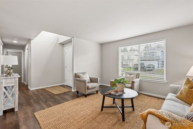 815 Nicholas Lane SE, Olympia, WA 98513