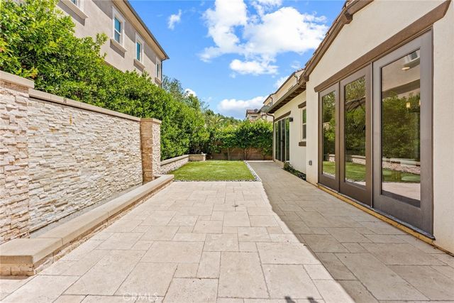 51 Stanza, Irvine, CA 92620