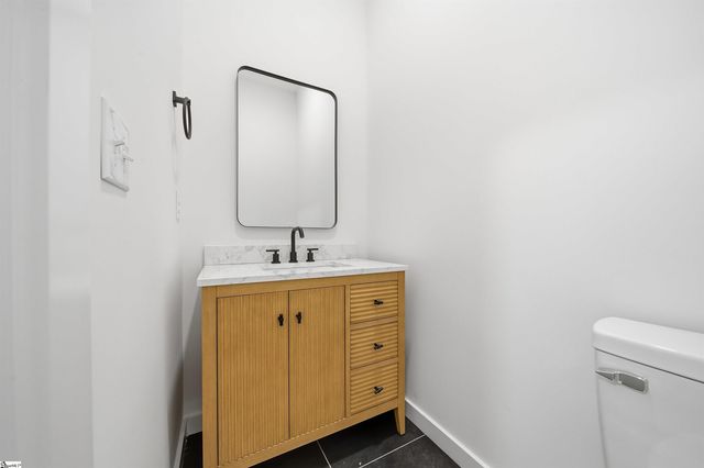 147 Bridwell Road, Woodruff, SC 29388