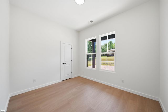 147 Bridwell Road, Woodruff, SC 29388