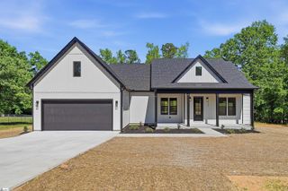 147 Bridwell Road, Woodruff, SC 29388