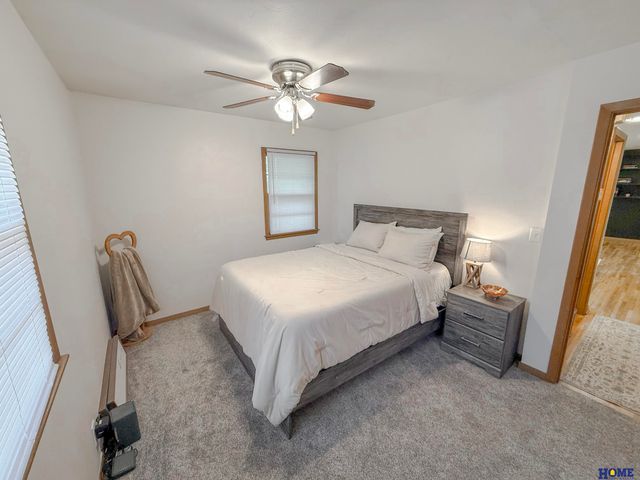7920 Steinway Road, Lincoln, NE 68505