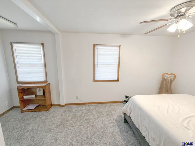 7920 Steinway Road, Lincoln, NE 68505