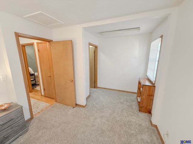 7920 Steinway Road, Lincoln, NE 68505