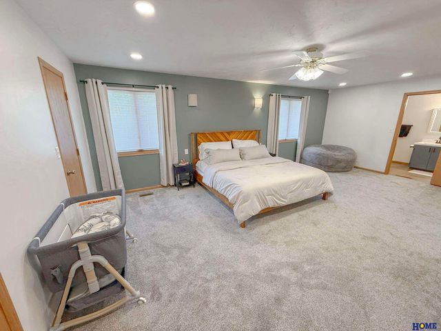 7920 Steinway Road, Lincoln, NE 68505