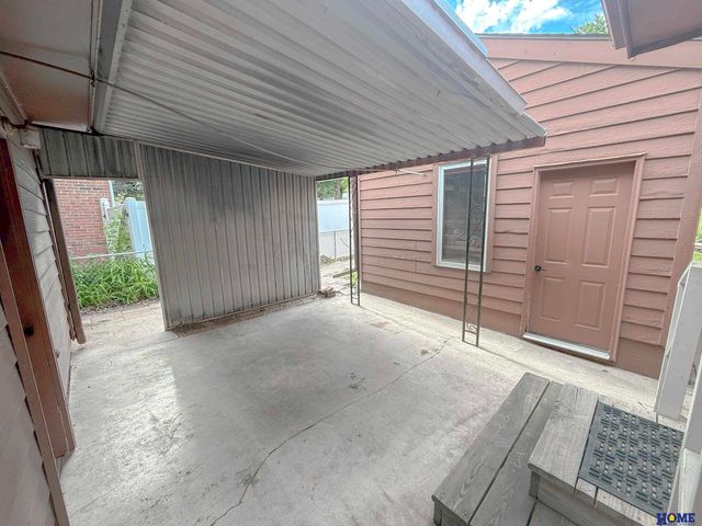 7920 Steinway Road, Lincoln, NE 68505