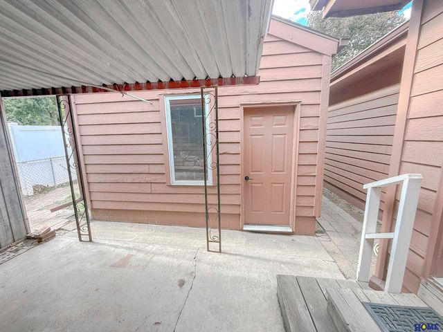 7920 Steinway Road, Lincoln, NE 68505