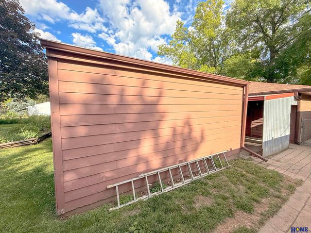 7920 Steinway Road, Lincoln, NE 68505