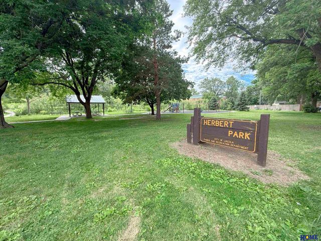 7920 Steinway Road, Lincoln, NE 68505