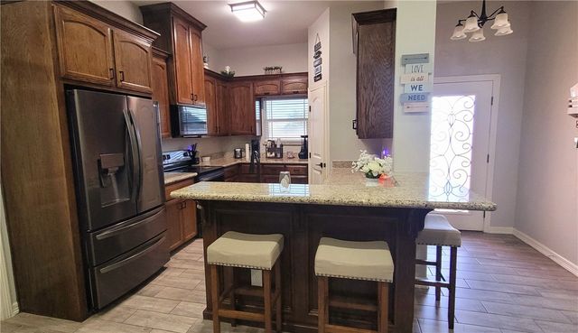 1421 Seabreeze, Alice, TX 78332