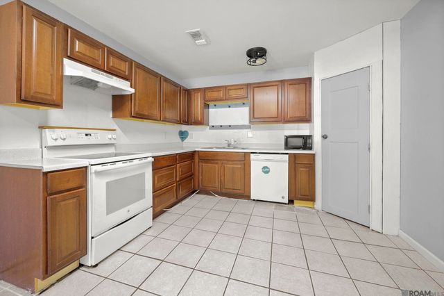 1204 Kline St, Denham Springs, LA 70726