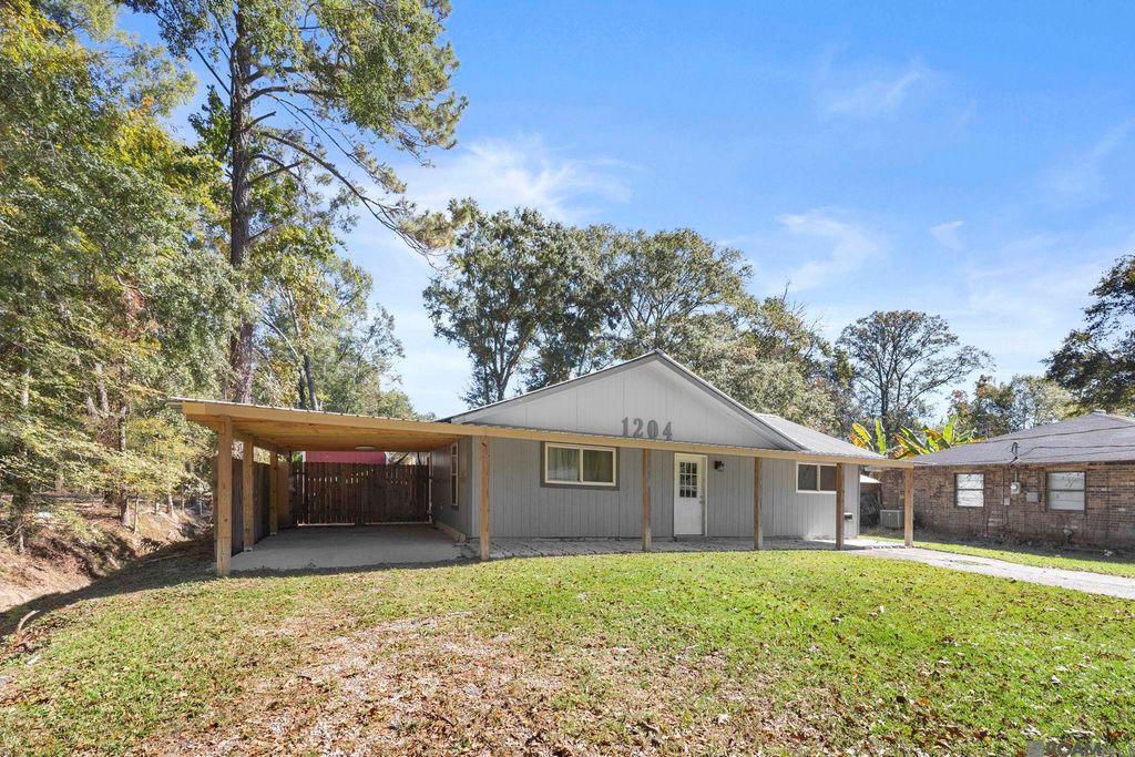 1204 Kline St, Denham Springs, LA 70726