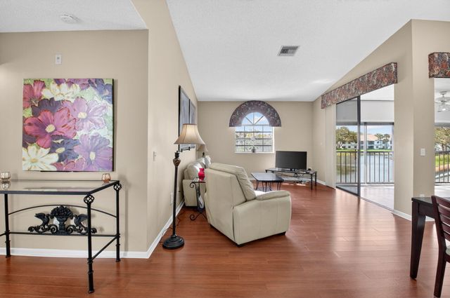 5394 Firenze Drive J, Boynton Beach, FL 33437