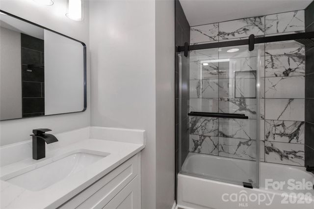 18563 Vineyard Point Lane, Cornelius, NC 28031