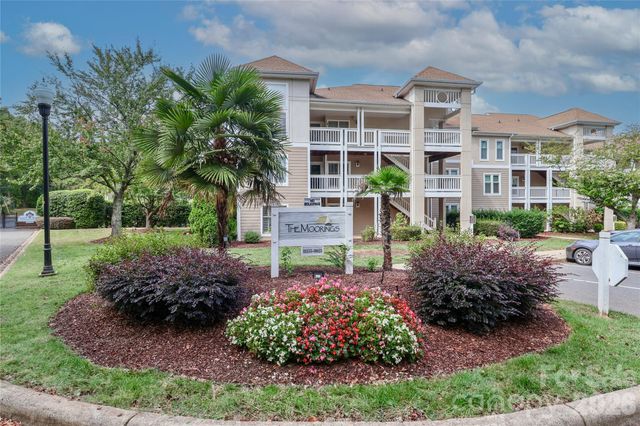 18563 Vineyard Point Lane, Cornelius, NC 28031