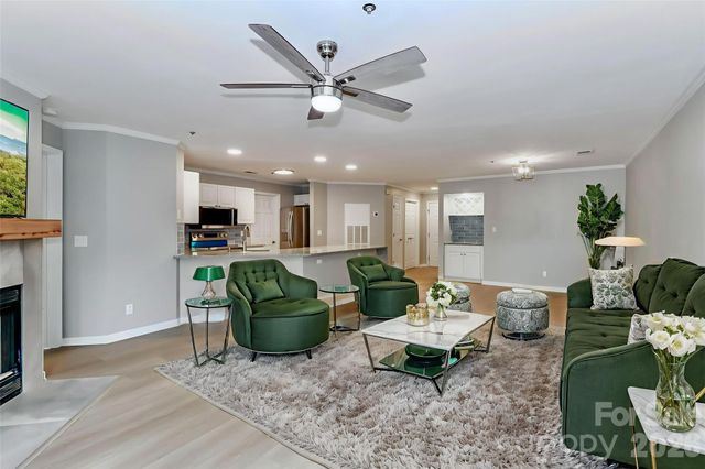 18563 Vineyard Point Lane, Cornelius, NC 28031