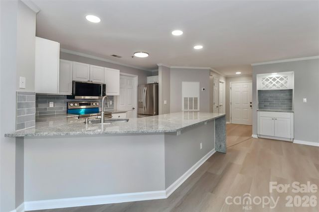 18563 Vineyard Point Lane, Cornelius, NC 28031