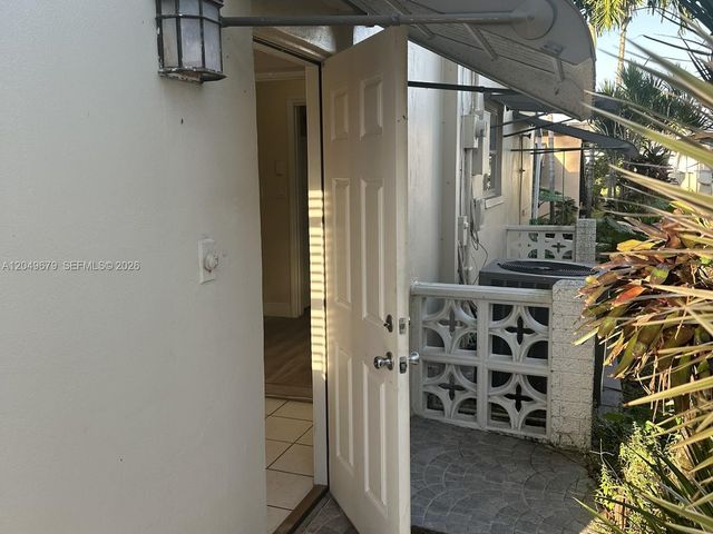 4401 NW 43rd Ave, Tamarac, FL 33319