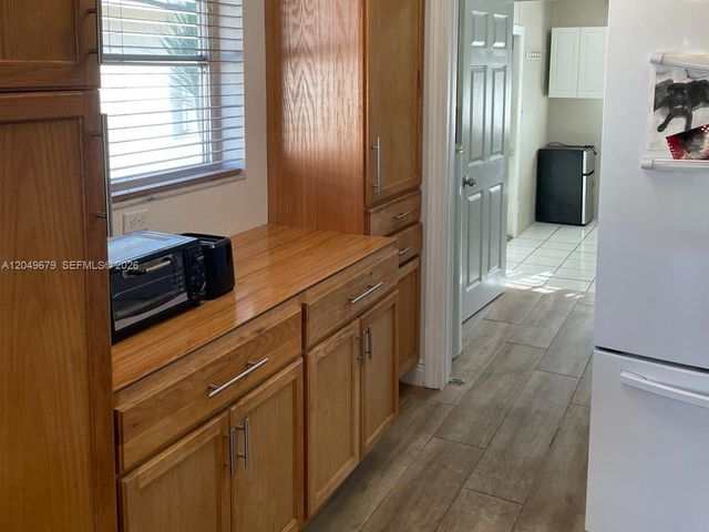 4401 NW 43rd Ave, Tamarac, FL 33319