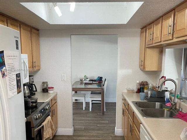 4401 NW 43rd Ave, Tamarac, FL 33319