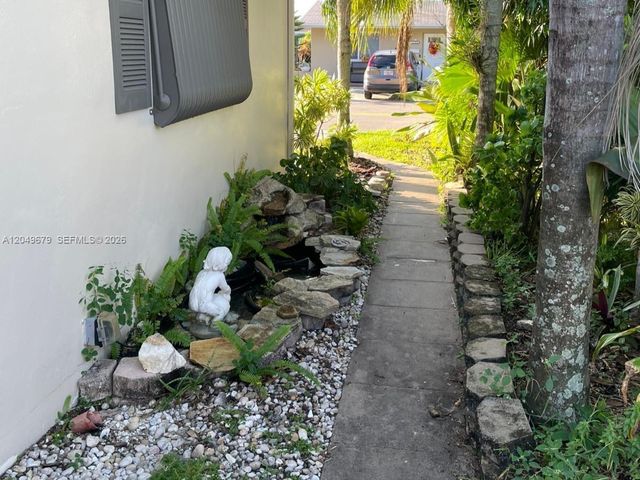 4401 NW 43rd Ave, Tamarac, FL 33319
