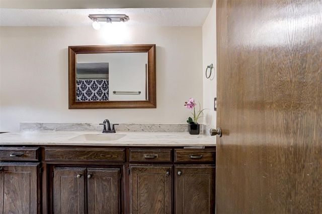 6712 Bayberry Drive, Oklahoma City, OK 73162