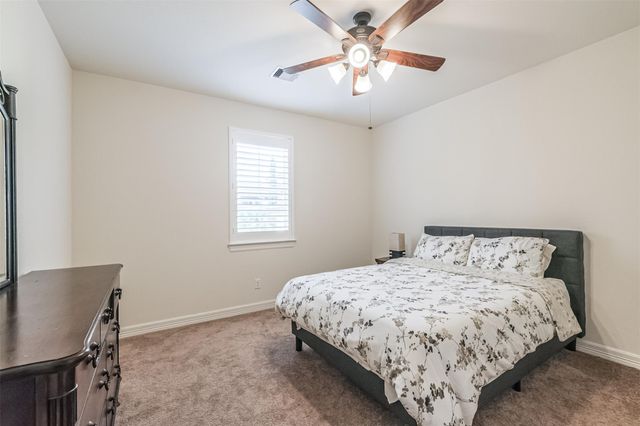 9 Laurelwood Drive, Pasadena, TX 77058